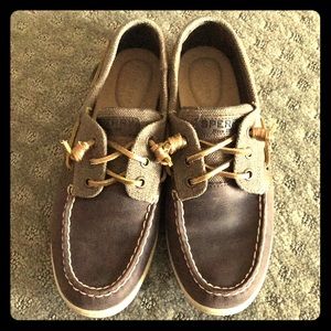 Brown Sperry boat shoes size 8M